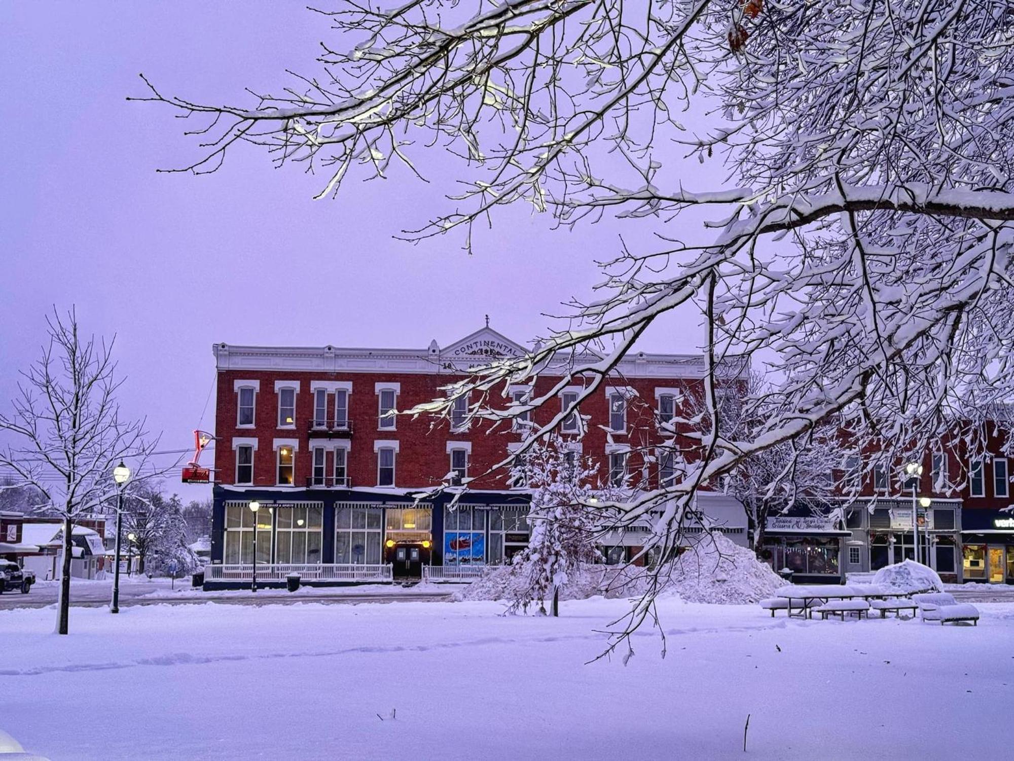 The Continental Hotel Centerville Eksteriør billede