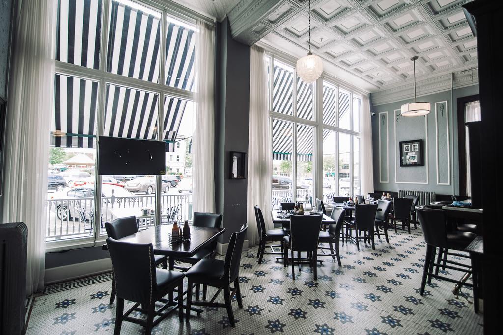 The Continental Hotel Centerville Eksteriør billede